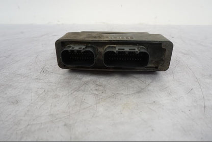 Snett uppifrån på CDI / ECU från en Kawasaki Versys 650 -2014 motorcykel.