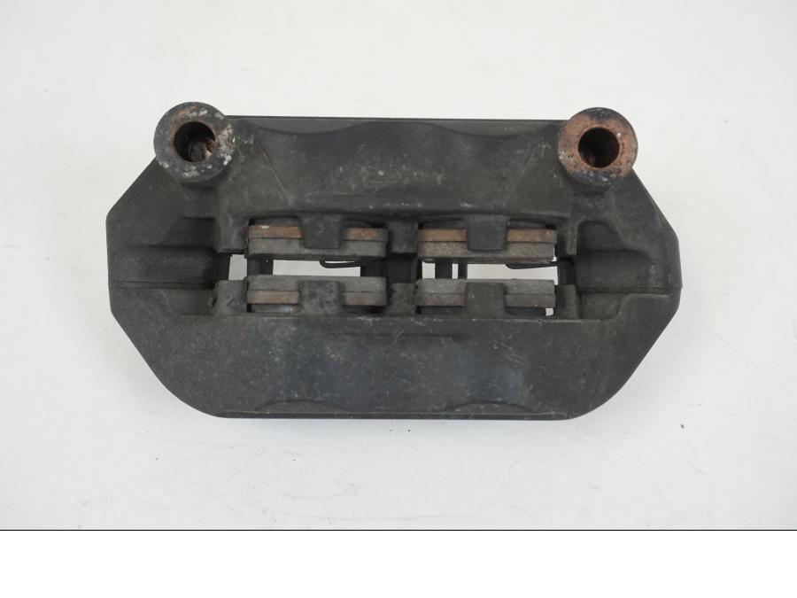 Snett nerifrån på Bromsok från en KTM 990 SM -2009 motorcykel.