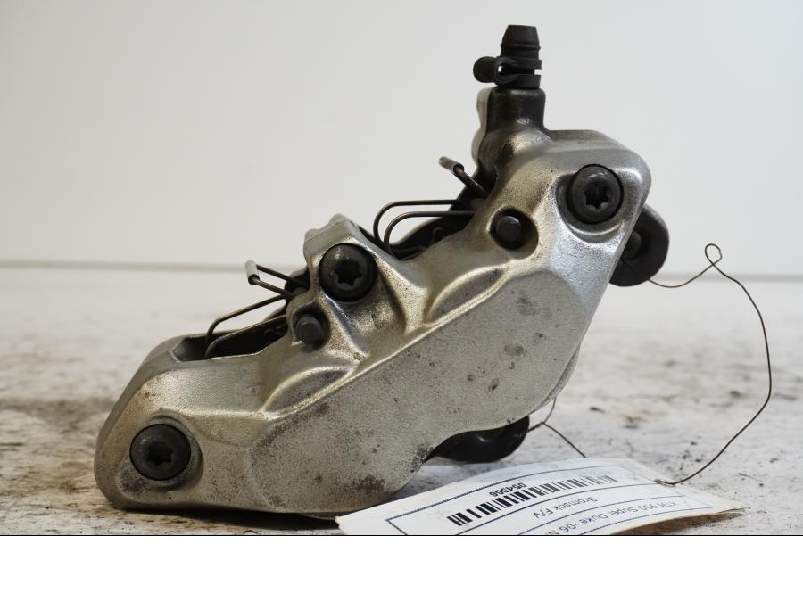 Baksidan på Bromsok från en KTM 990 Super Duke -2006 motorcykel.