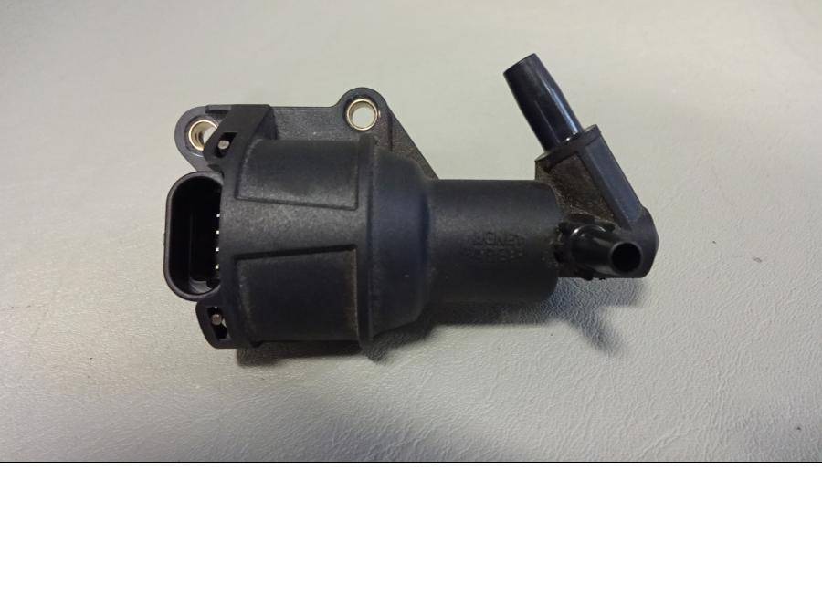 Vänster sida på Luftventil från en Ducati 848 -2010 motorcykel.