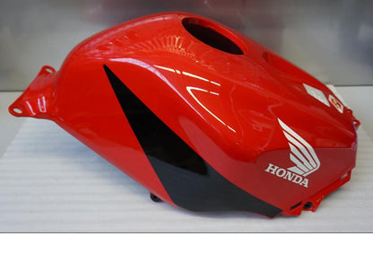 Framsidan på Bensintankskåpa från en Honda CBR 600 RR -2004 motorcykel.