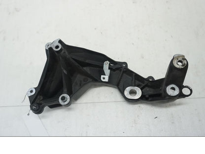 Baksidan på Ramdel från en MV Agusta Brutale 800 -2014 motorcykel.