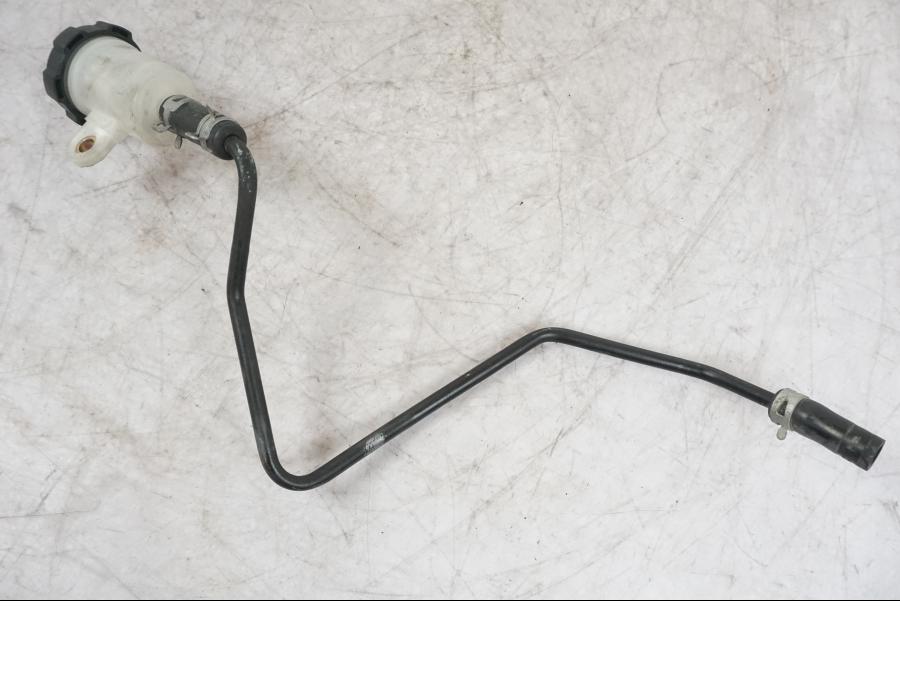 Extrabild1 på Bromsvätskebehållare från en Buell 1125 R -2008 motorcykel.