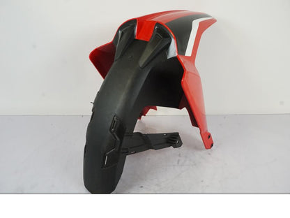 Höger sida på Framskärm från en Honda CRF 1000 Africa Twin -2016 motorcykel.