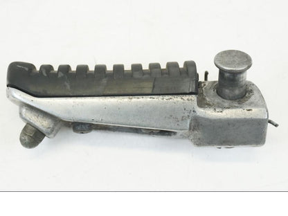 Höger sida på Fotpinne från en Kawasaki ZX-12R -2000 motorcykel.