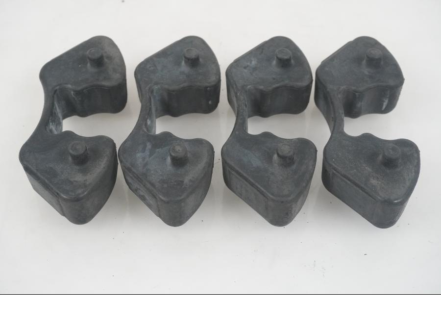 Framsidan på <p>Ryckutjämnare från Kawasaki ER-6N ABS 2010.</p>

<p>Okej skick.</p> motorcykel.