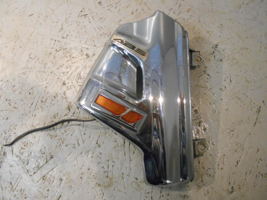 Höger sida på Gaffelbendekor från en Honda GL 1800 -2001 motorcykel.
