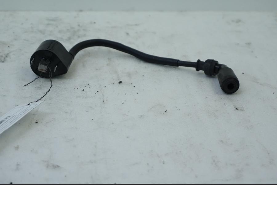 Framsidan på Tändspole från en Suzuki DL 1000 -2016 motorcykel.