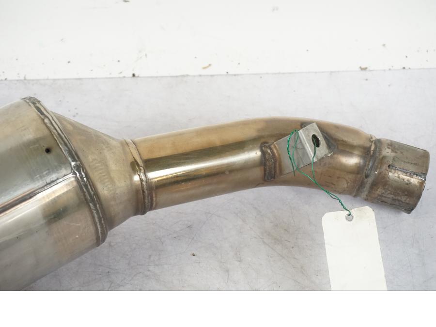 Extrabild2 på Ljuddämpare från en Honda VFR 800 -2001 motorcykel.