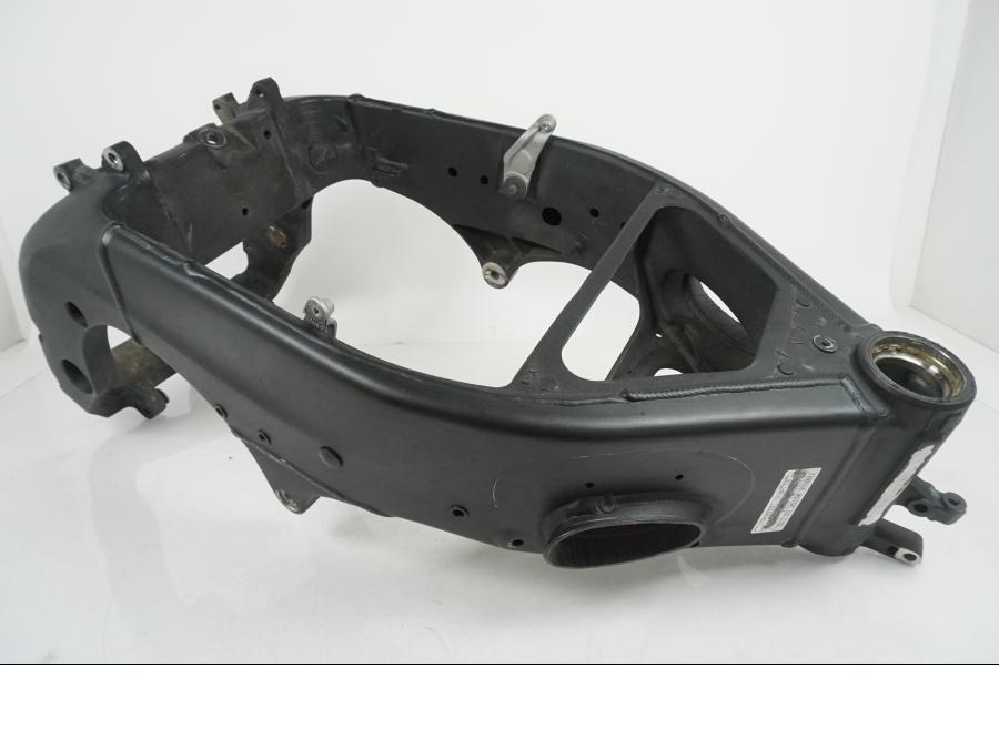 Framsidan på Ram från en Yamaha YZF 1000 R1 -2006 motorcykel.