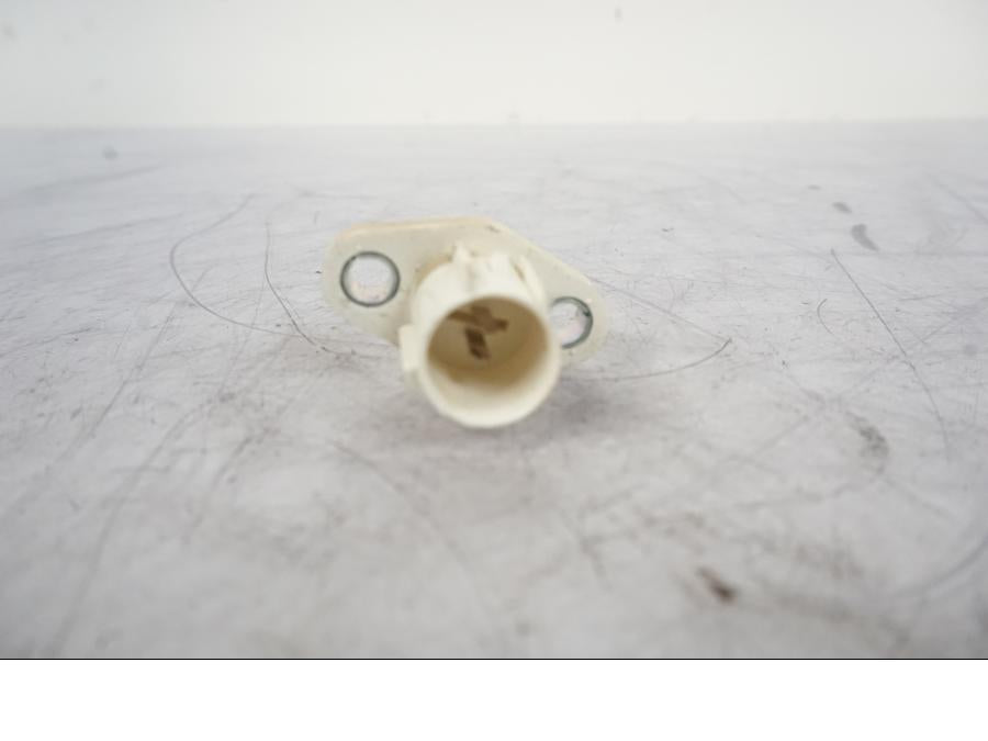 Höger sida på Temperatursensor från en Honda VFR 1200 -2010 motorcykel.