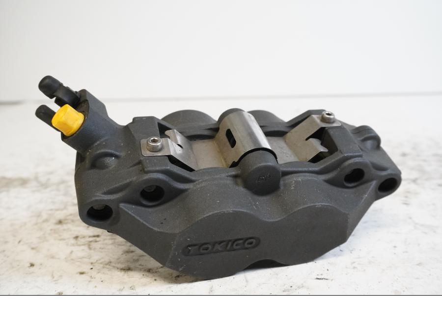 Baksidan på Bromsok från en BMW K 1200 R Sport -2007 motorcykel.