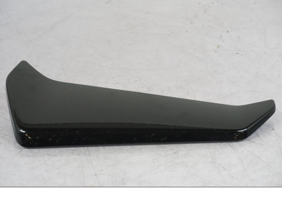 Framsidan på Kylarvinge från en Yamaha MT-09 SP -2018 motorcykel.