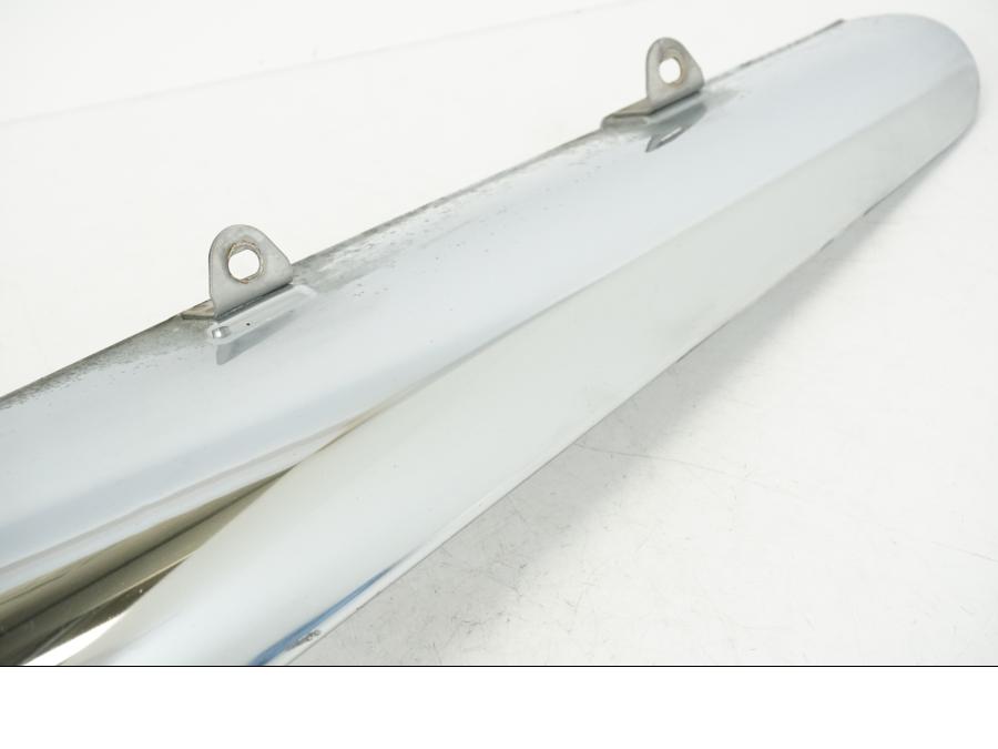 Vänster sida på Ljuddämpardekor från en BMW K 1200 LT -2004 motorcykel.