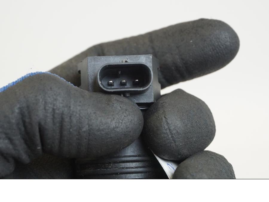 Extrabild1 på Tändspole från en BMW R 1250 GS -2019 motorcykel.