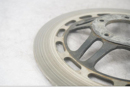 Höger sida på Bromsskiva från en Honda CB 650 -1982 motorcykel.