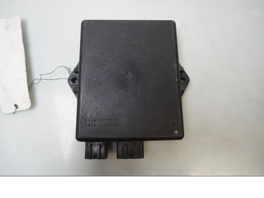 Framsidan på CDI / ECU från en Yamaha YZF R6 -1999 motorcykel.