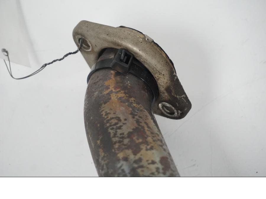 Baksidan på Grenrör från en BMW F 650 CS -2002 motorcykel.