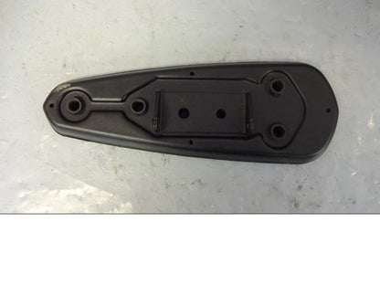 Baksidan på Fotplatta från en Indian Chieftain Dark Horse -2018 motorcykel.