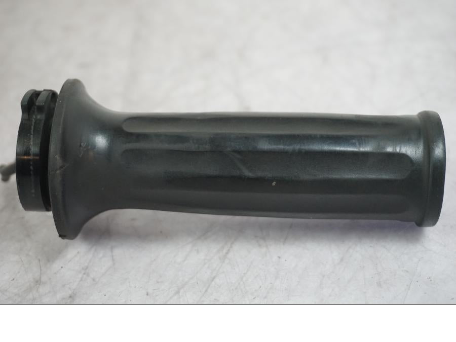 Baksidan på Värmehandtag från en Triumph Tiger -2009 motorcykel.