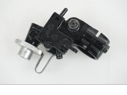 Vänster sida på Kopplingsklo från en Suzuki GSX-R 750 -2009 motorcykel.