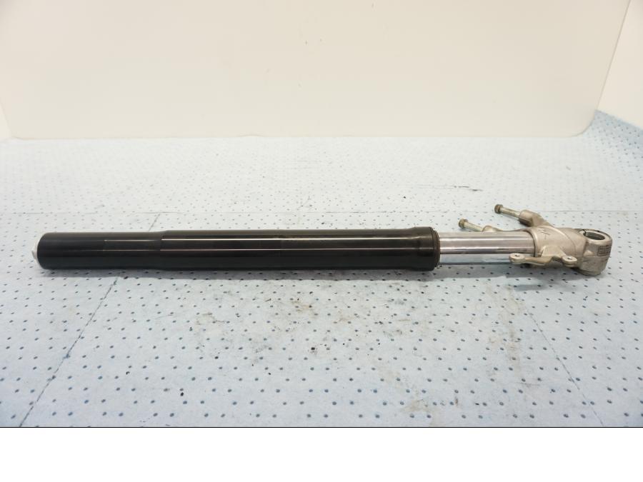 Framsidan på Gaffelben från en MV Agusta F3 675 -2014 motorcykel.