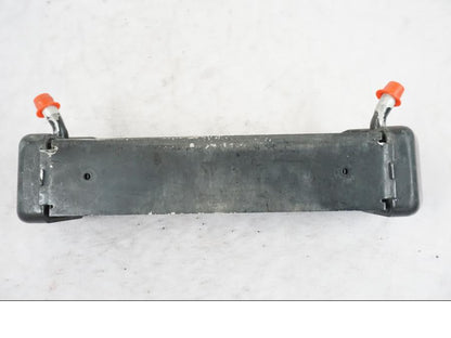 Snett nerifrån på Oljekyl från en BMW R 1200 GSA -2012 motorcykel.