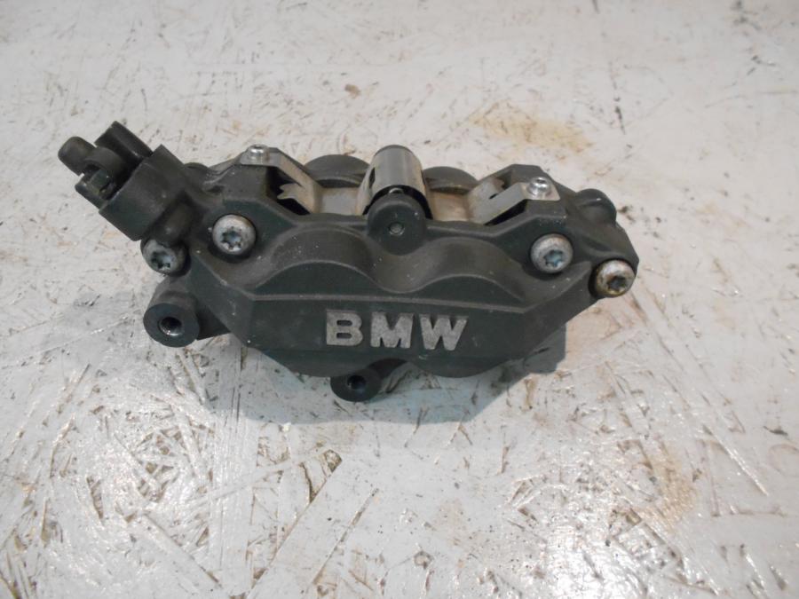 Framsidan på Bromsok från en BMW K 1300 R -2009 motorcykel.