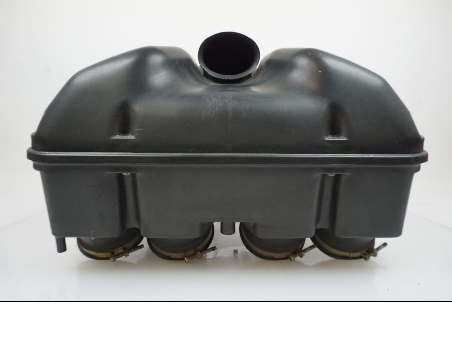 Höger sida på Luftburk från en Yamaha XJ 900 -1997 motorcykel.