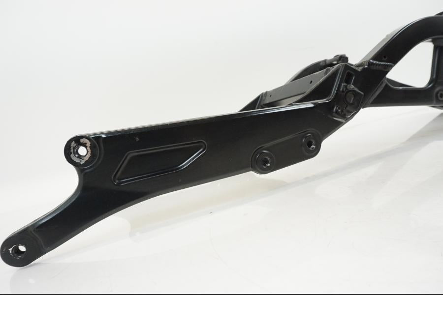 Baksidan på Bakram från en Kawasaki ZX-12R -2000 motorcykel.