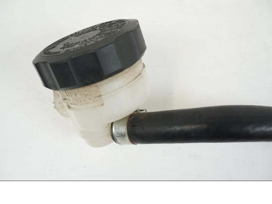 Extrabild1 på Bromshuvudcylinder från en Suzuki GSX 600 F -1998 motorcykel.