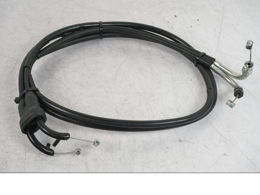 Baksidan på Gasvajer från en Yamaha MT-09 SP -2018 motorcykel.