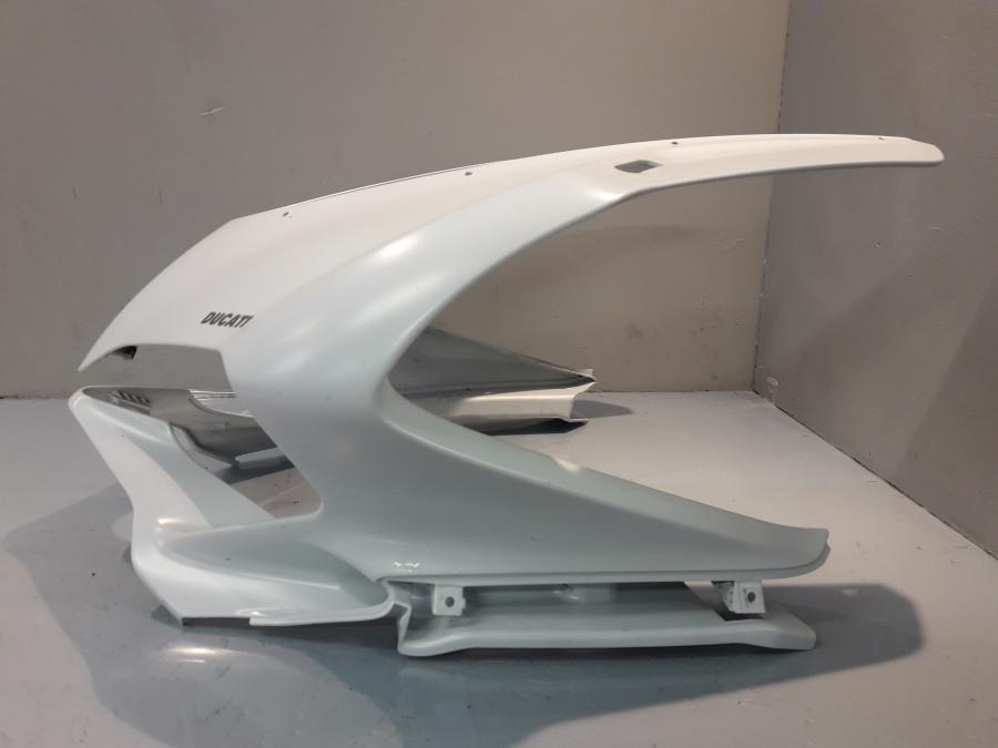 Baksidan på Toppkåpa från en Ducati Panigale 959 -2017 motorcykel.