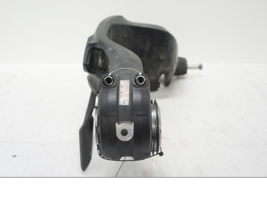 Höger sida på Sving från en MV Agusta Brutale 800 -2014 motorcykel.