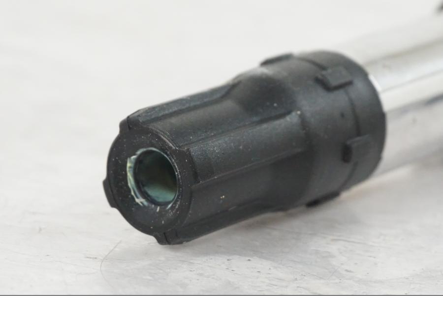 Baksidan på Tändspole från en BMW R 1250 GS -2021 motorcykel.