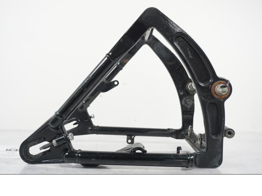 Extrabild2 på Sving från en H-D Softail Standard FXST -2001 motorcykel.