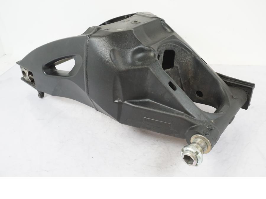 Snett uppifrån på Sving från en Suzuki GSX-R 750 -2006 motorcykel.