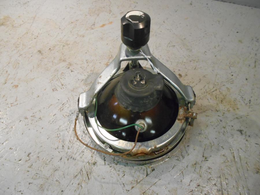 Baksidan på Strålkastare från en Honda GL 500 -1982 motorcykel.