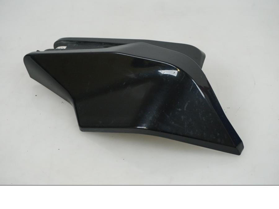 Framsidan på Handskydd från en KTM 1290 Super Duke GT -2020 motorcykel.