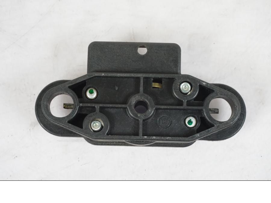 Snett uppifrån på Sadellåsmekanism från en Suzuki GSX-R 750 -2006 motorcykel.