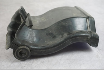 Snett nerifrån på Luftburksnorkel från en Buell 1125 R -2008 motorcykel.