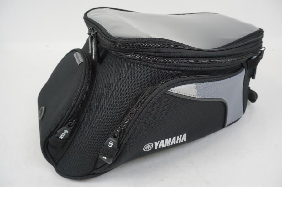 Vänster sida på Bensintankväska från en Yamaha MT-09 Tracer -2015 motorcykel.