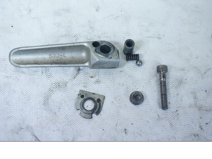 Baksidan på Fotpinne från en Yamaha YZF 1000 R1 -2002 motorcykel.