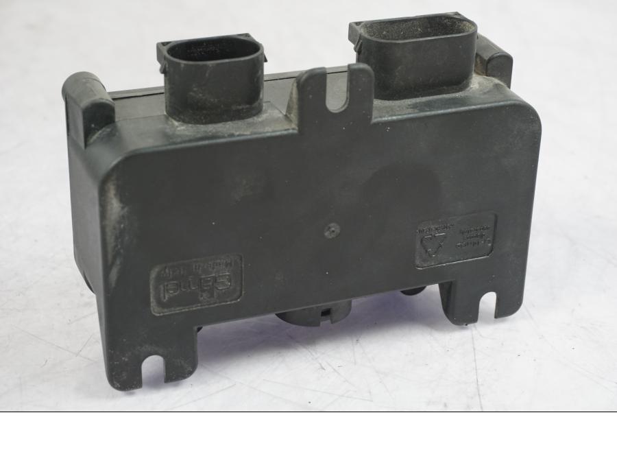 Snett nerifrån på Låssats från en BMW R 1200 GS -2005 motorcykel.