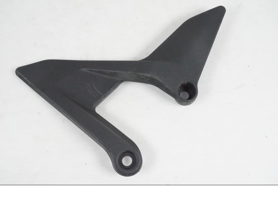 Framsidan på Hälskydd från en KTM 390 Adventure -2021 motorcykel.