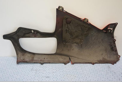 Baksidan på Magkåpa från en Aprilia RSV 1000 -2002 motorcykel.