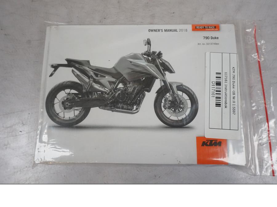 Framsidan på Instruktionsbok från en KTM 790 Duke -2018 motorcykel.