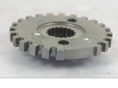 Snett nerifrån på Tändpickup från en Kawasaki Z 900 -2019 motorcykel.