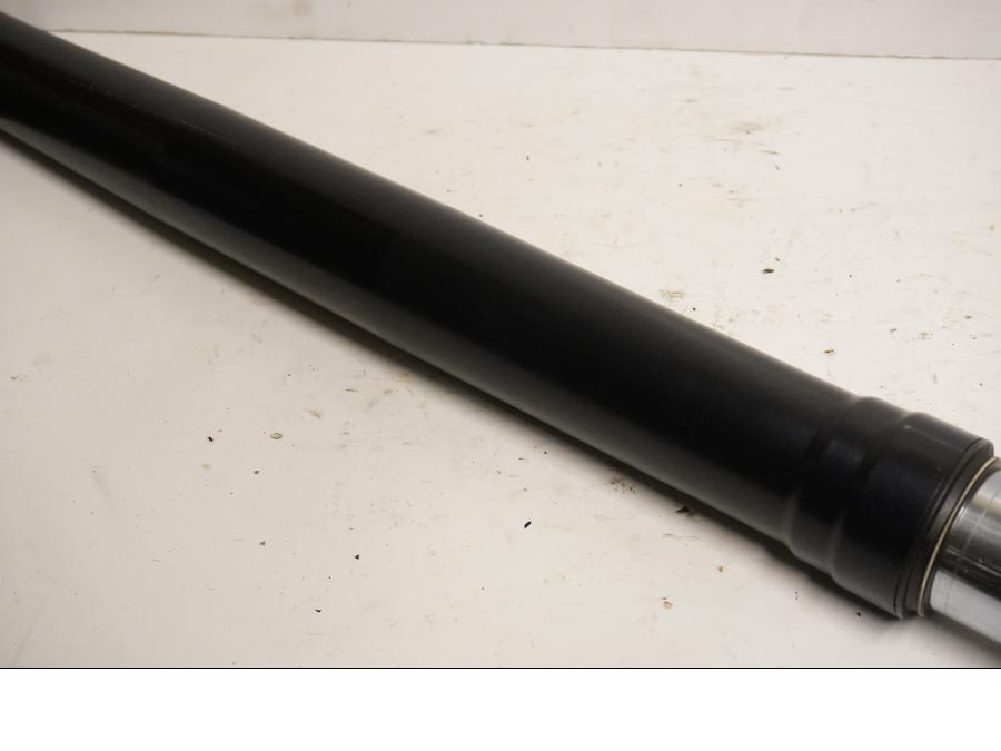 Vänster sida på Gaffelben från en KTM 690 SMC -2008 motorcykel.