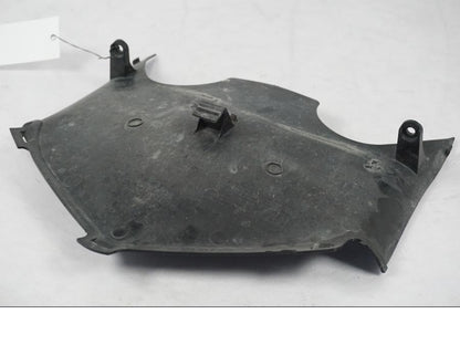 Höger sida på Toppkåpsinsida från en Kawasaki ZX-6R -2005 motorcykel.